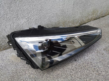 Laden Sie das Bild in den Galerie-Viewer, Frontscheinwerfer Skoda Scala 657941016A LED Rechts Scheinwerfer Headlight SCH3799984078tp