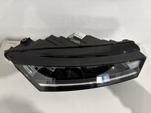 Laden Sie das Bild in den Galerie-Viewer, Frontscheinwerfer Skoda Octavia IV 5E4941016 Full LED Rechts Headlight SCH2061942974cm