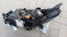 Laden Sie das Bild in den Galerie-Viewer, Frontscheinwerfer Mazda 5 Cw Rechts Scheinwerfer Headlight SCH7781384561gy