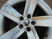Load image into Gallery viewer, 1x Alufelge 16 Zoll 7.0" 5x100 46ET Glanz Silber 6V0601025B Skoda Fabia Iii FEL4720866064ki