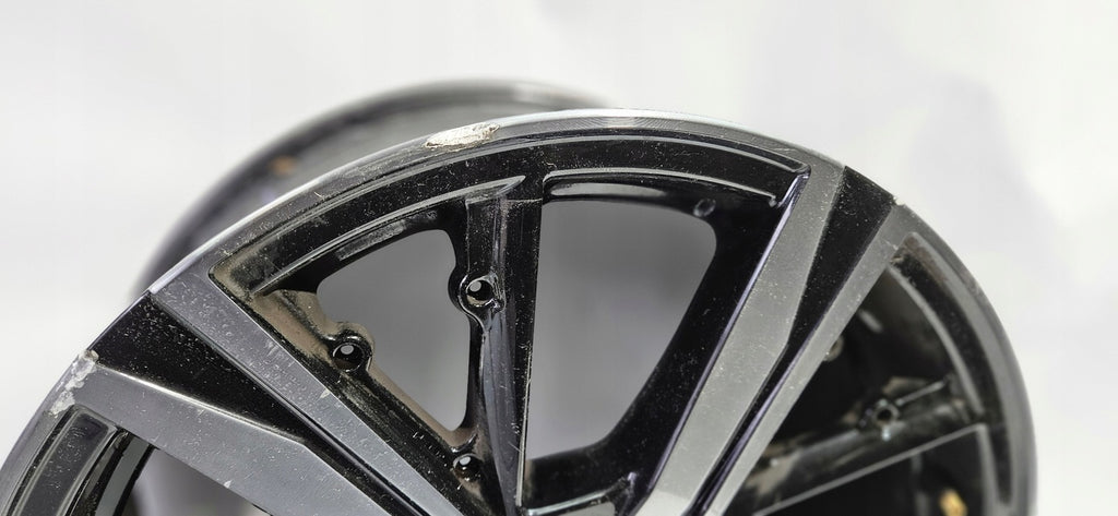 1x Alufelge 18 Zoll 8.0" 5x108 48ET Glanz Silber 9835058180 Peugeot 308 Iii