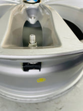 Laden Sie das Bild in den Galerie-Viewer, 1x Alufelge 18 Zoll 8.0" 5x112 30ET Glanz Silber 6863418 BMW G31 G30 Rim Wheel FEL5288497780is