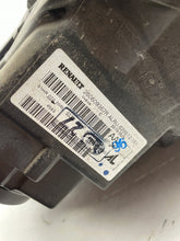 Load image into Gallery viewer, Frontscheinwerfer Dacia Duster 260609367R Ein Stück (Rechts oder Links)