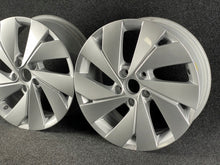 Laden Sie das Bild in den Galerie-Viewer, 1x Alufelge 17 Zoll 6.5" 5x112 46ET 5H0601025B VW Golf Viii Rim Wheel FEL5955355986co