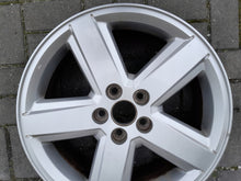 Laden Sie das Bild in den Galerie-Viewer, 1x Alufelge 18 Zoll 7.0" 5x114.3 40ET Glanz Silber Jeep Rim Wheel FEL2702108259ky