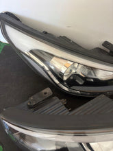 Laden Sie das Bild in den Galerie-Viewer, Frontscheinwerfer Hyundai Ix35 92102-2SXXX Xenon Ein Satz Scheinwerfer Headlight SCH2935050735pk