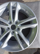 Load image into Gallery viewer, 1x Alufelge 17 Zoll 7.5" 5x108 55ET Glanz Silber DS7C-1007-S2A Ford Mondeo FEL4504822081mv