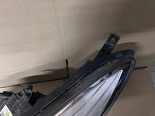 Laden Sie das Bild in den Galerie-Viewer, Frontscheinwerfer Hyundai I I40 92101-3Z031 Xenon Links Scheinwerfer Headlight SCH6999111603fr