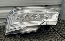 Laden Sie das Bild in den Galerie-Viewer, Frontscheinwerfer Daf 2188985 2210042986 Rechts Scheinwerfer Headlight SCH1739341542xh