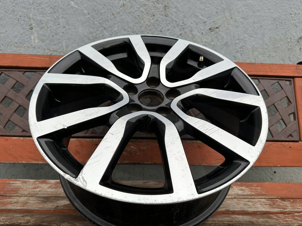1x Alufelge 17 Zoll 7.0" 5x100 46ET Glanz Schwarz 8R0601025AG VW Polo Rim Wheel FEL6189974247pc