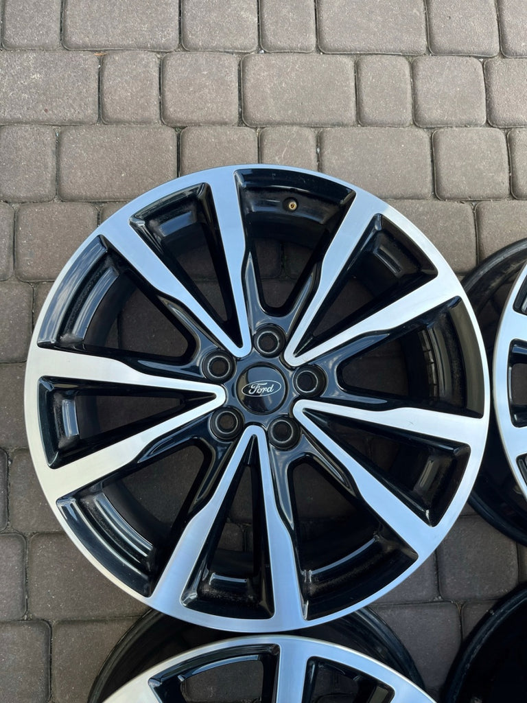 4x Alufelge 18 Zoll 7.5" 5x108 52 5ET Glanz Schwarz GJ5C-1007-P1A Ford Kuga I FEL4752399759un