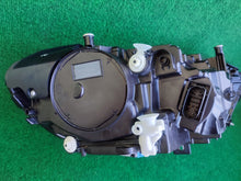 Laden Sie das Bild in den Galerie-Viewer, Frontscheinwerfer Mercedes-Benz A1779065704 LED Links Scheinwerfer Headlight SCH3547722389zn