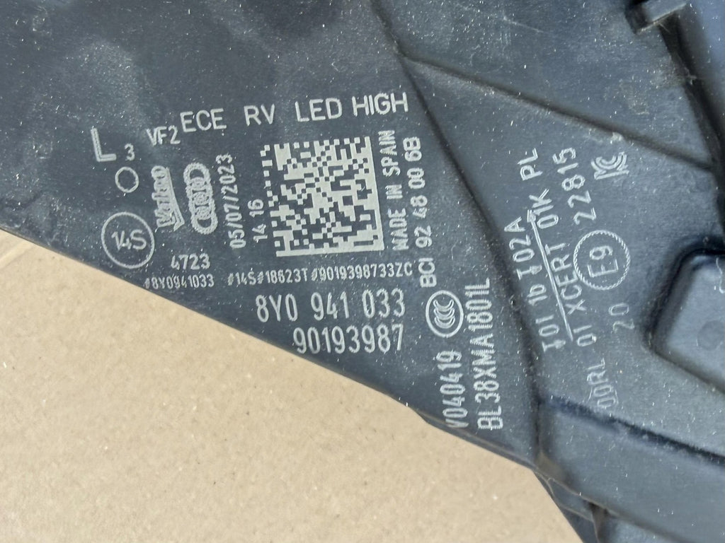 Frontscheinwerfer Audi A3 8Y0941033 LED Links Scheinwerfer Headlight SCH9285572401qb