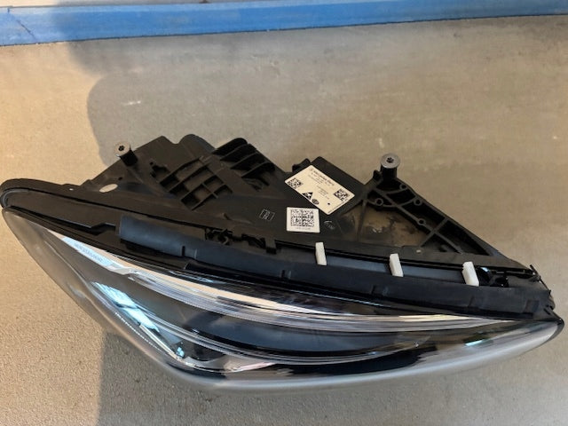 Frontscheinwerfer Mercedes-Benz W247 A2479062603 LED Rechts Headlight SCH5339159695se