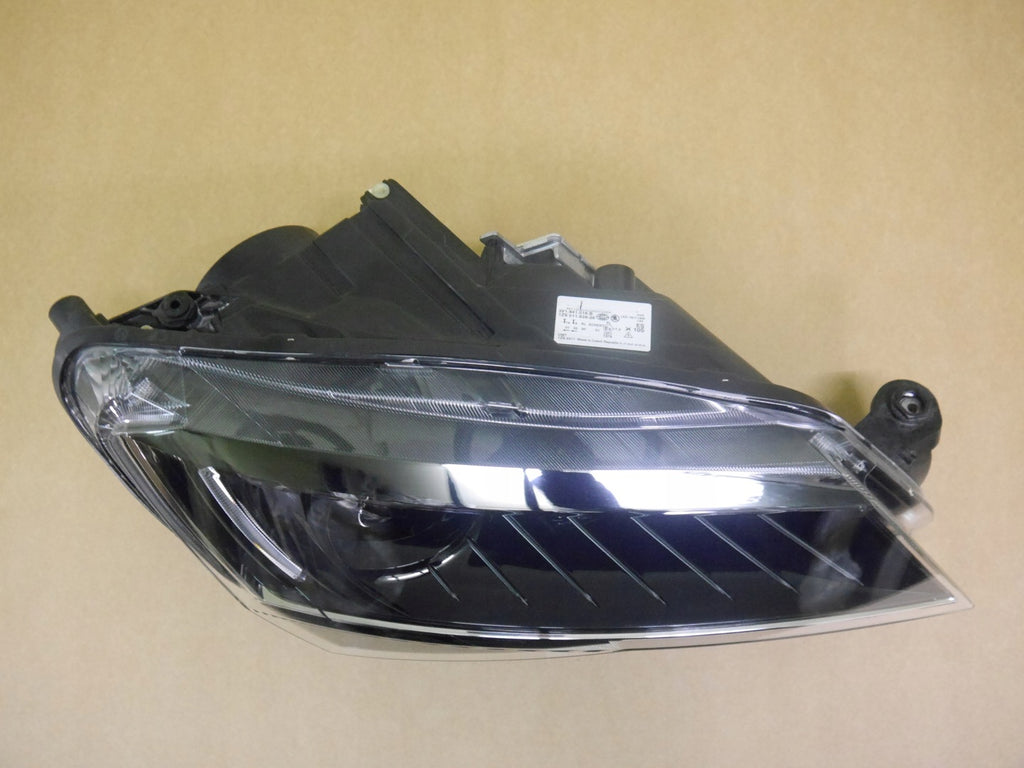 Frontscheinwerfer Skoda Superb III 3V1941016B Xenon Rechts Headlight