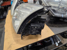 Load image into Gallery viewer, Frontscheinwerfer Opel Signum Vectra C 13276158 Xenon Ein Satz Headlight SCH9526887605ju