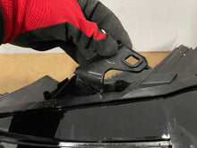 Laden Sie das Bild in den Galerie-Viewer, Frontscheinwerfer Audi A6 C8 4K0941039E Full LED Links Scheinwerfer Headlight SCH9613419028ke