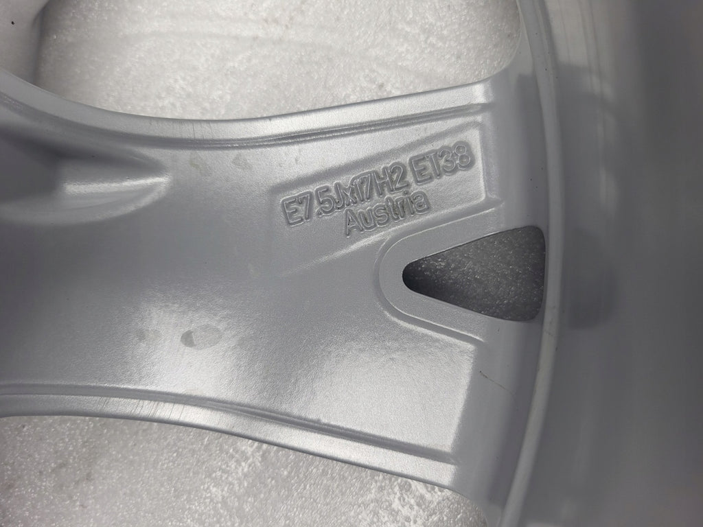 1x Alufelge 17 Zoll 7.5" 5x112 38ET Glanz Silber 8W0601025K Audi A4 Rim Wheel FEL1185051948cn