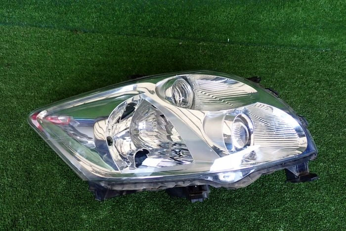 Frontscheinwerfer Toyota Auris 81130-02470 Rechts Scheinwerfer Headlight SCH7038986986kr