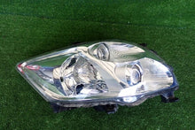 Laden Sie das Bild in den Galerie-Viewer, Frontscheinwerfer Toyota Auris 81130-02470 Rechts Scheinwerfer Headlight SCH7038986986kr