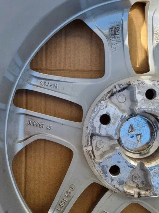 1x Alufelge 16 Zoll 6.5" 5x114.3 45ET 52910-D7110 Hyundai Tucson Rim Wheel