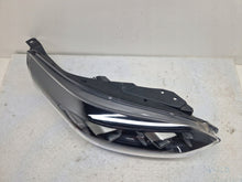 Laden Sie das Bild in den Galerie-Viewer, Frontscheinwerfer Kia Ceed 92102J7500 Xenon Rechts Scheinwerfer Headlight