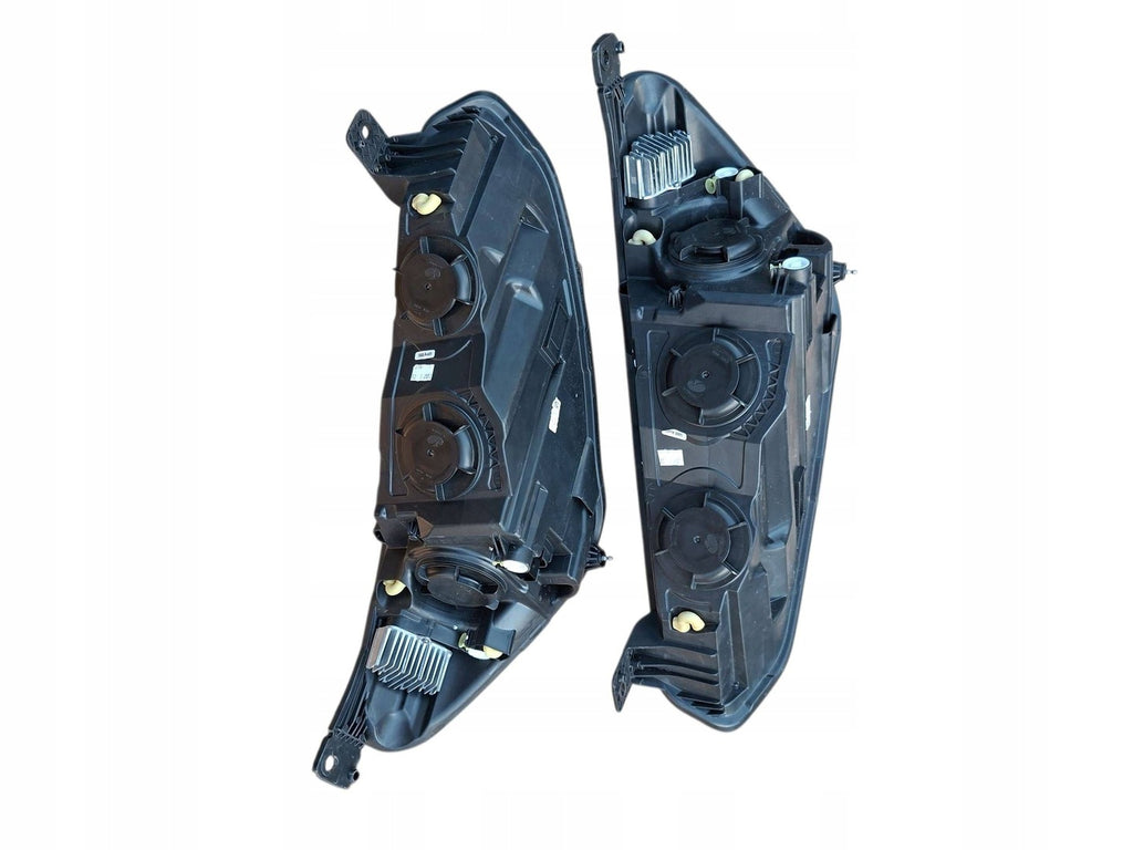 Frontscheinwerfer Ford Focus JX7B-13W030-AE JX7B-13W029-AE LED Ein Satz SCH4256793388an
