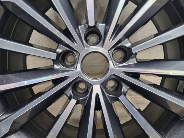 1x Alufelge 18 Zoll 7.0" 5x112 45ET Glanz Graphit 57A601025N Mg Karoq Rim Wheel FEL5554267838oi