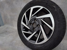 Laden Sie das Bild in den Galerie-Viewer, 1x Alufelge 15 Zoll 5.5" 4x100 1S0601025BM VW Up Rim Wheel FEL8813312840wd