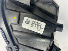 Laden Sie das Bild in den Galerie-Viewer, Frontscheinwerfer Tesla Model 3 1077375-50-B Full LED Rechts oder Links