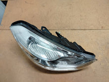 Laden Sie das Bild in den Galerie-Viewer, Frontscheinwerfer Dacia Dokker 260109545R Rechts Scheinwerfer Headlight
