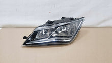 Load image into Gallery viewer, Frontscheinwerfer Seat Leon 5F1641005A LED Links Scheinwerfer Headlight