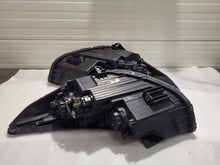 Laden Sie das Bild in den Galerie-Viewer, Frontscheinwerfer Hyundai Ix35 92102-2Y000 Ein Satz Scheinwerfer Headlight SCH8253424411ax