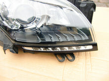 Laden Sie das Bild in den Galerie-Viewer, Frontscheinwerfer Renault Megane III Rechts Scheinwerfer Headlight SCH5886391199ct