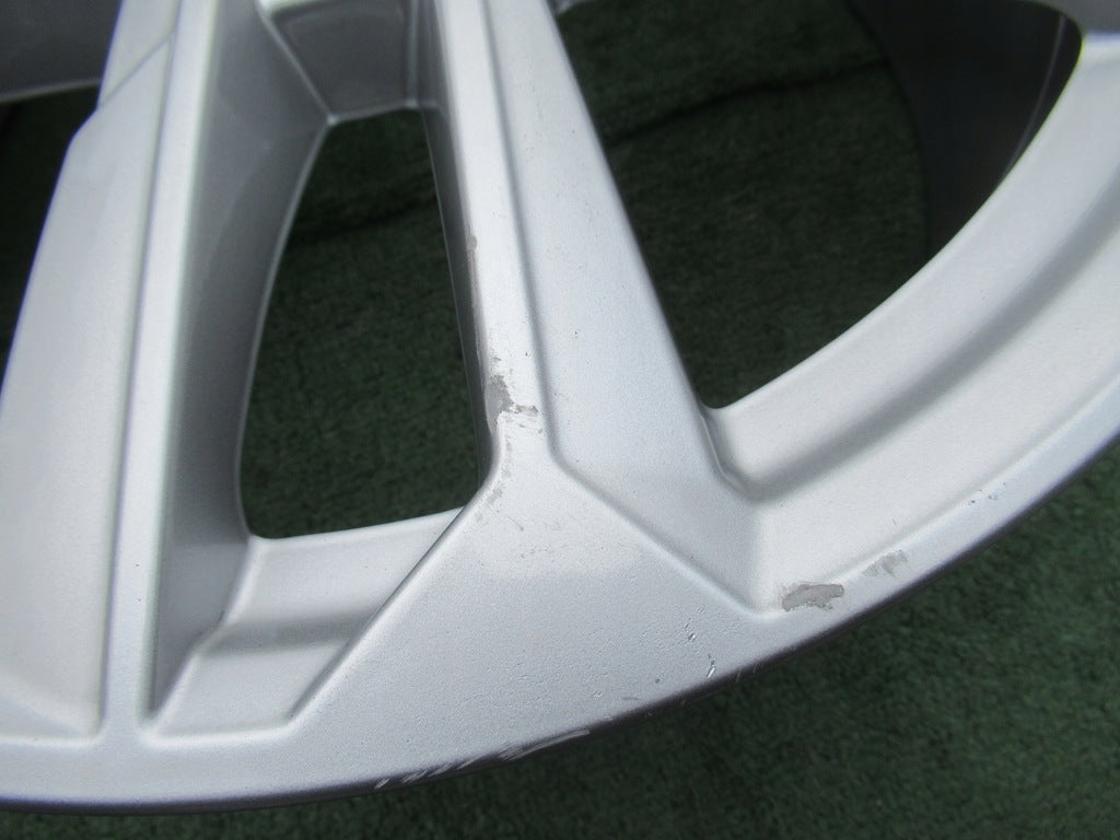 1x Alufelge 17 Zoll 6.5" 5x112 43ET Glanz Silber 8Y0601025L Audi A3 Rim Wheel FEL8485600752kr