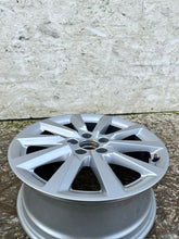 Laden Sie das Bild in den Galerie-Viewer, 1x Alufelge 16 Zoll 6.5&quot; 5x110 82A601025C Audi A1 Rim Wheel