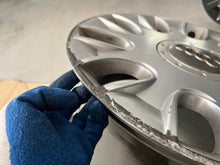 Load image into Gallery viewer, 1x Alufelge 17 Zoll 8.0&quot; 5x112 43ET Glanz Silber Audi Rim Wheel