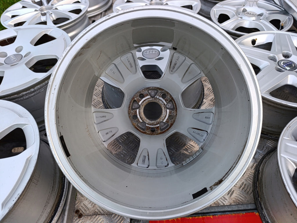 1x Alufelge 17 Zoll 7.5" 5x112 56ET Glanz Silber 8P0601025C Audi A3 Rim Wheel FEL5036485437sd