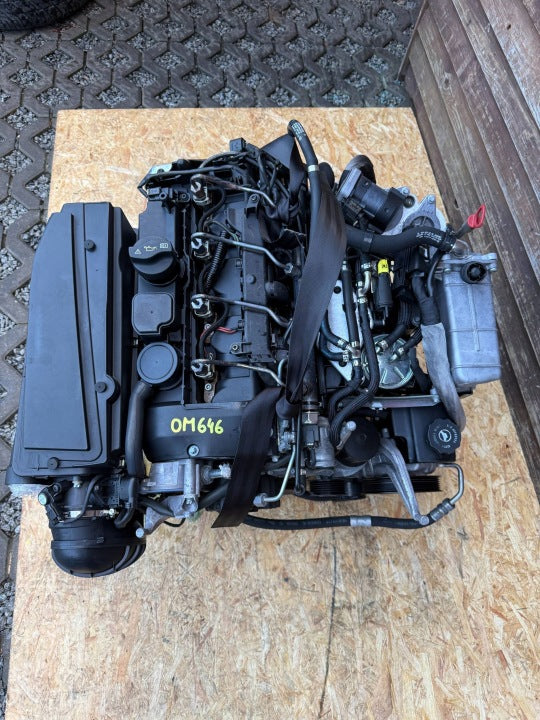 Motor Mercedes-Benz W204 XLV3178 2.2 CDI Diesel Engine Unkomplett MOT8883109202hx