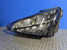 Laden Sie das Bild in den Galerie-Viewer, Frontscheinwerfer Skoda Scala 657941015 LED Links Scheinwerfer Headlight SCH6095996483ll