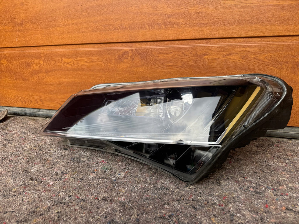 Frontscheinwerfer Skoda Superb III 3V1941015B Xenon Links Scheinwerfer Headlight