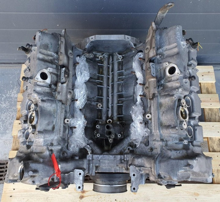 Motor BMW 5 F11 F10 N63B44A 4.4 2010 Benzin Engine Unkomplett MOT5370135357od