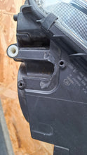 Laden Sie das Bild in den Galerie-Viewer, Frontscheinwerfer Skoda Octavia III 5E1941015B Links Scheinwerfer Headlight SCH1116043158hn