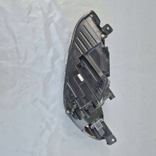 Laden Sie das Bild in den Galerie-Viewer, Frontscheinwerfer Ford Focus NX7B-13E014-CF 13E014 NX7B13E014CF Full LED Rechts SCH9897390690aj