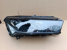 Laden Sie das Bild in den Galerie-Viewer, Frontscheinwerfer Skoda Enyaq 5LB941016H 1EX014773-84 Full LED Rechts Headlight