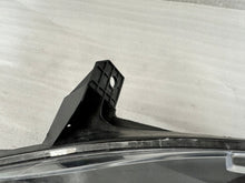 Load image into Gallery viewer, Frontscheinwerfer Renault Trafic III 260601217R Ein Stück (Rechts oder Links) SCH1674180488ao