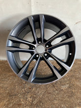 Load image into Gallery viewer, 1x Alufelge 19 Zoll 9.0" 5x120 42ET Glanz Schwarz 7847544 BMW Mg Rim Wheel FEL4111267335gq
