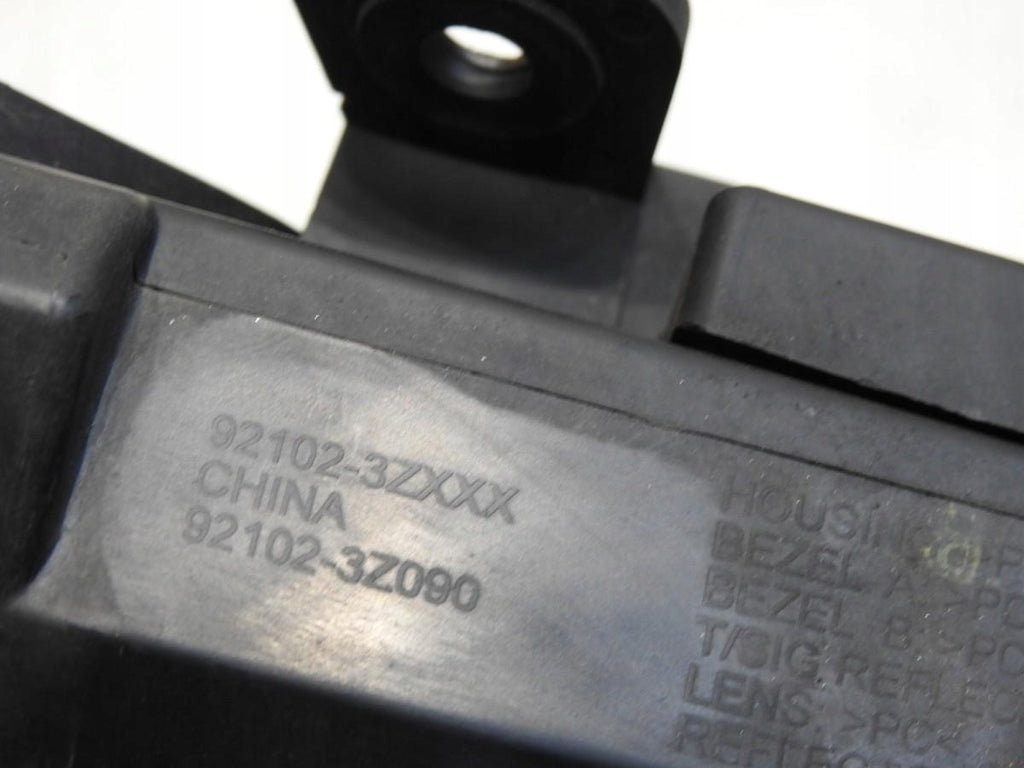 Frontscheinwerfer Hyundai I I40 921023 921023Z090 Xenon Rechts Headlight