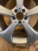 Load image into Gallery viewer, 1x Alufelge 20 Zoll 9.0" 5x112 A204401060 Mercedes-Benz X204 W204 Rim Wheel FEL2028040531ub