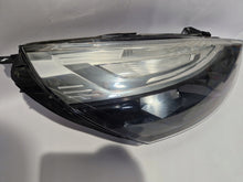 Laden Sie das Bild in den Galerie-Viewer, Frontscheinwerfer Renault Clio IV 260102104R Rechts Scheinwerfer Headlight SCH7700060541cm